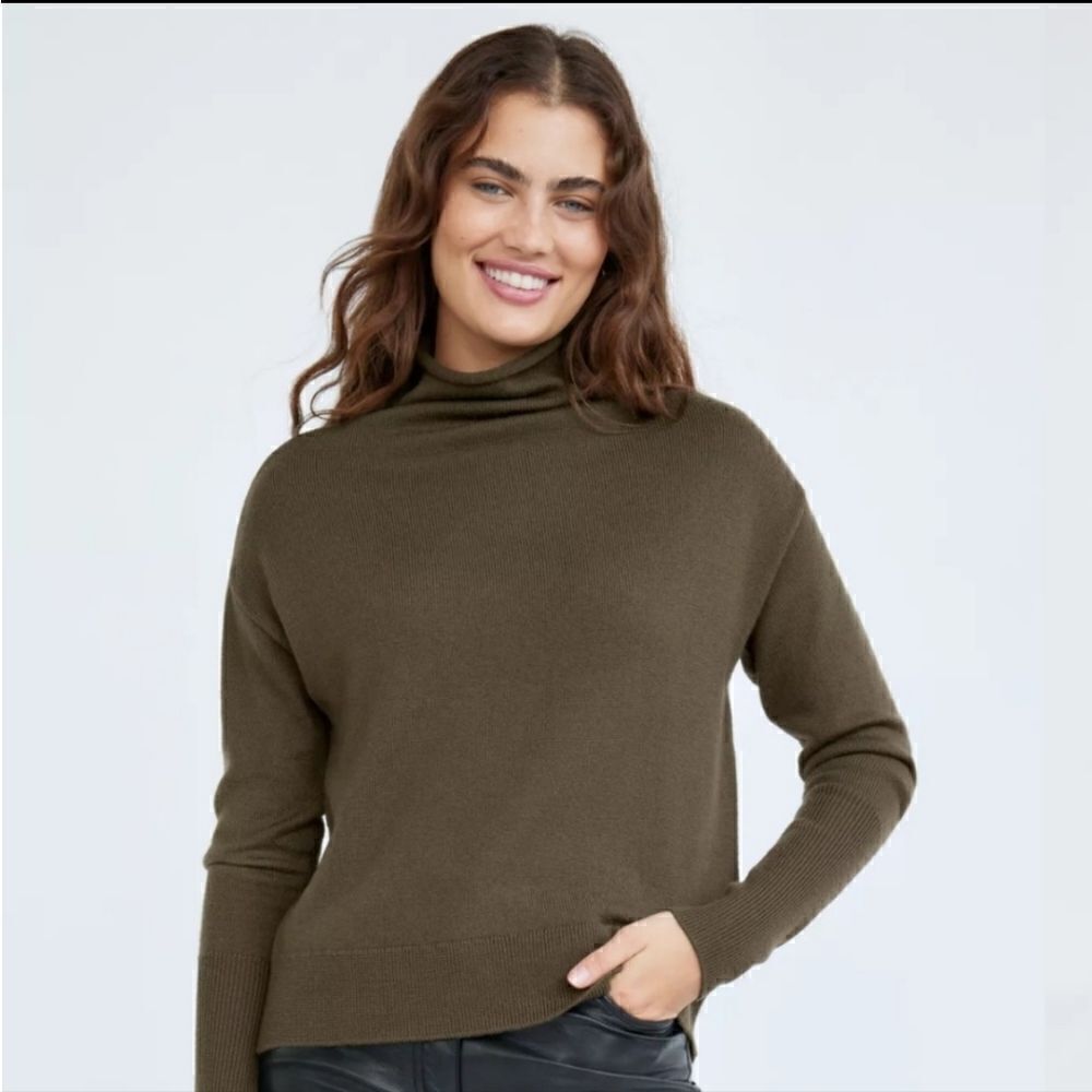 Wilfred Aritzia Cyprie Dark Olive Mock Neck Merino Sweater Sz XS